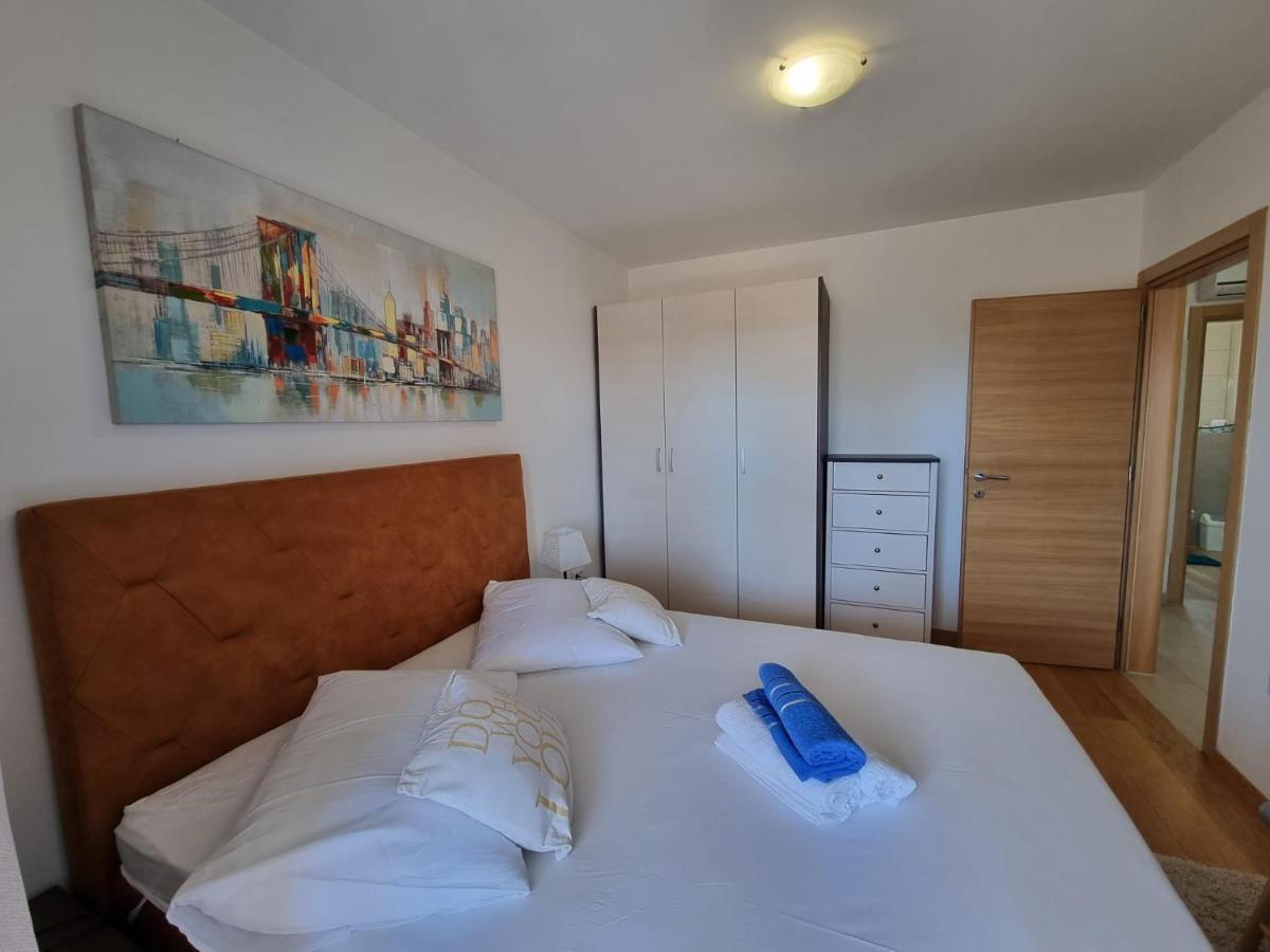 Apartman Marija ビオグラード・ナ・モル エクステリア 写真