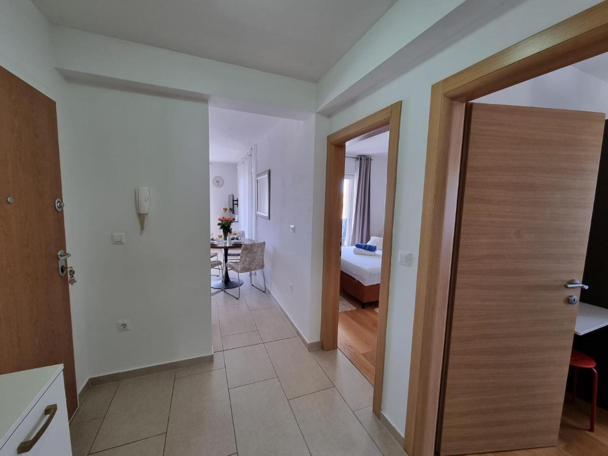Apartman Marija ビオグラード・ナ・モル エクステリア 写真